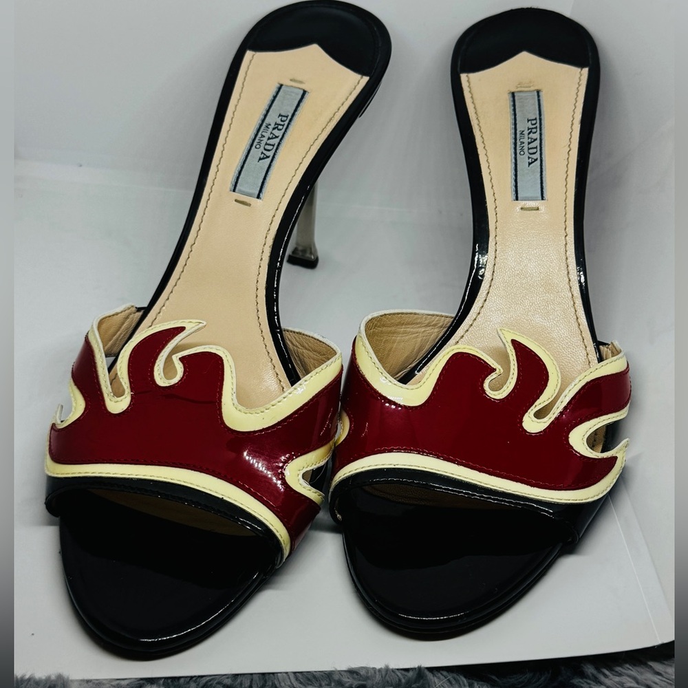 Prada Red and Black Heels with Elegant Design